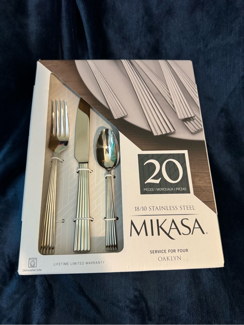 Mikasa Oaklyn 20-Piece Stainless Steel Flatware Set in Silver New